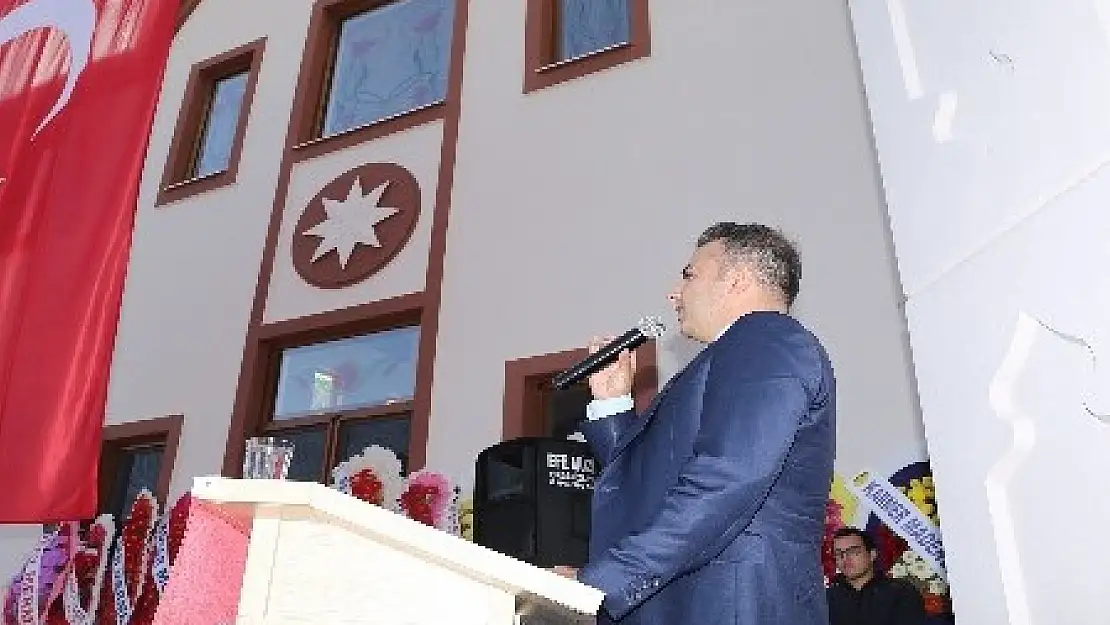 AK Parti Muğla Milletvekili Öztürk: 'Namazı kıldırdıktan sonra camiden kaçan imam istemiyoruz'