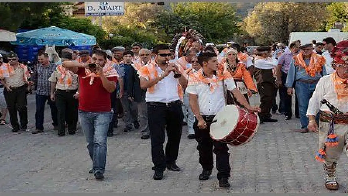 PIRNAZ YAYLA YÜRÜYÜŞÜ BAŞLADI (görüntülü)