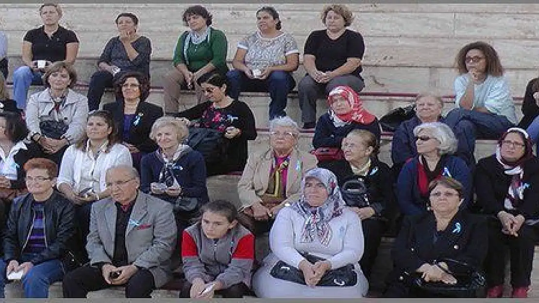  ÇOCUK İSTİSMARLARINI PROTESTO ETTİLER