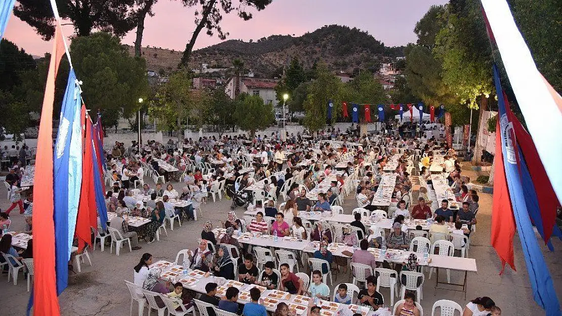 İftar sofrası Selimiye'ye kuruldu