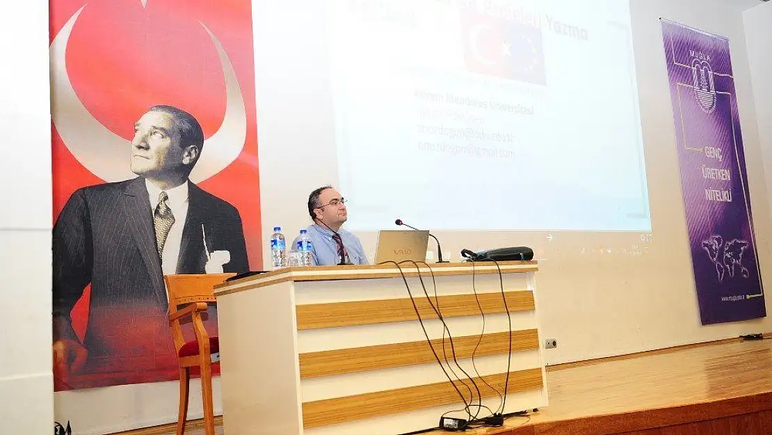 Üniversitede 'Uygulamalı AB Projeleri Yazma Eğitimi' konferansı