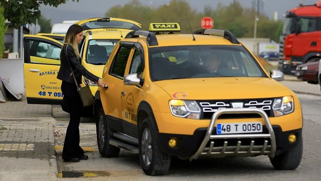 Yol uzadıkça ücreti düşen taksimetre