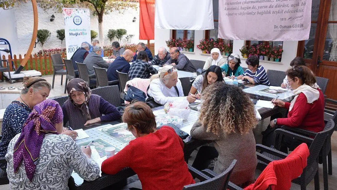 100 Yaş Evi üyeleri Alzheimer'a meydan okuyor