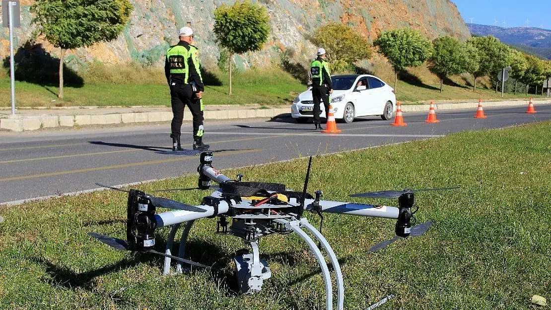 Trafikte Drone'lu denetimleri sürüyor