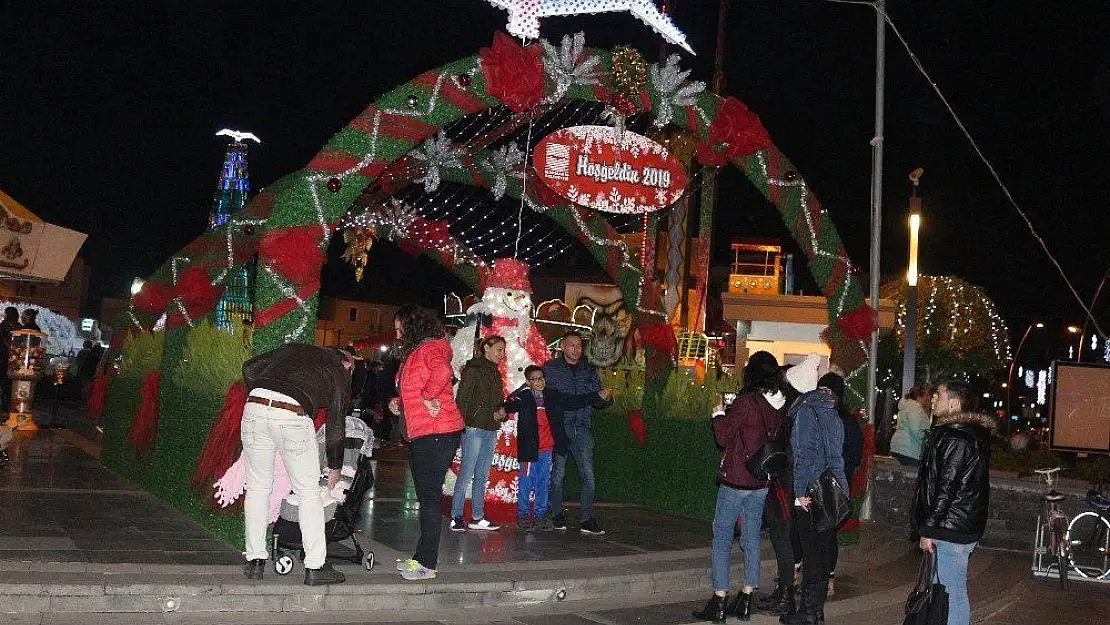 Marmaris'te yeni yıl coşkusu erken başladı