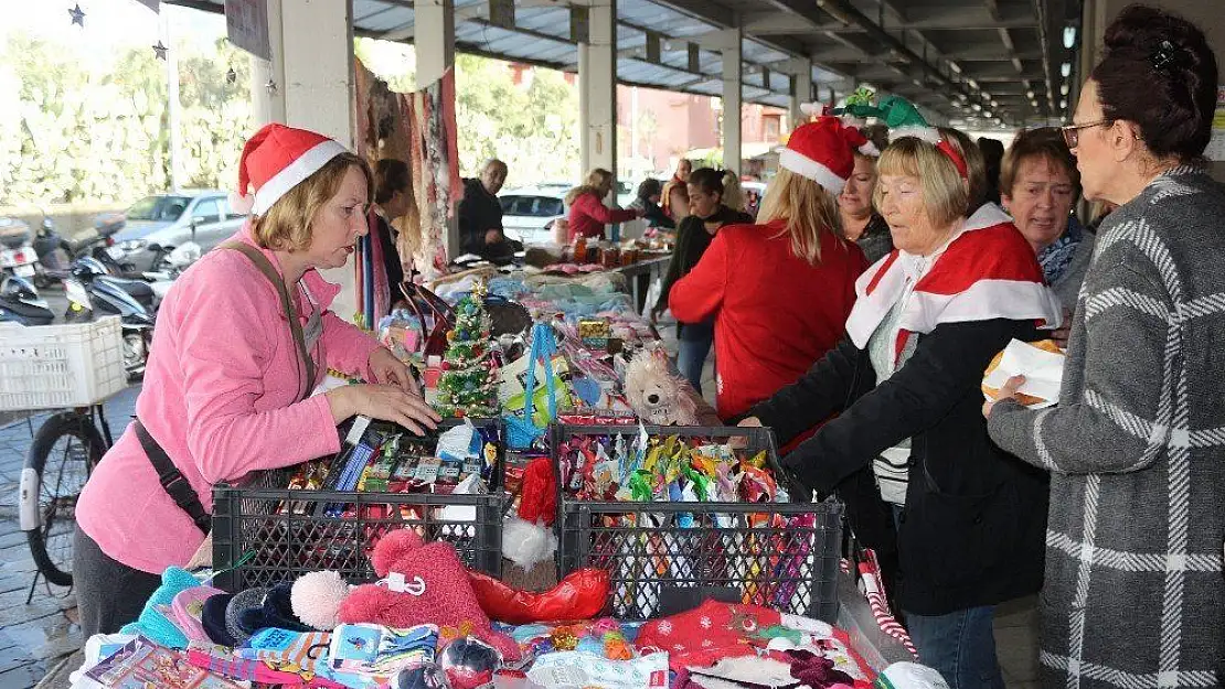 Marmaris'te Noel pazarı açıldı