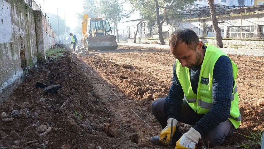 Menteşe'de yol çalışmaları devam ediyor