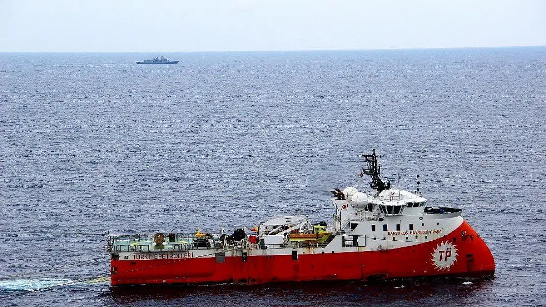 Doğu Akdeniz'de sondaj çalışmaları sürüyor