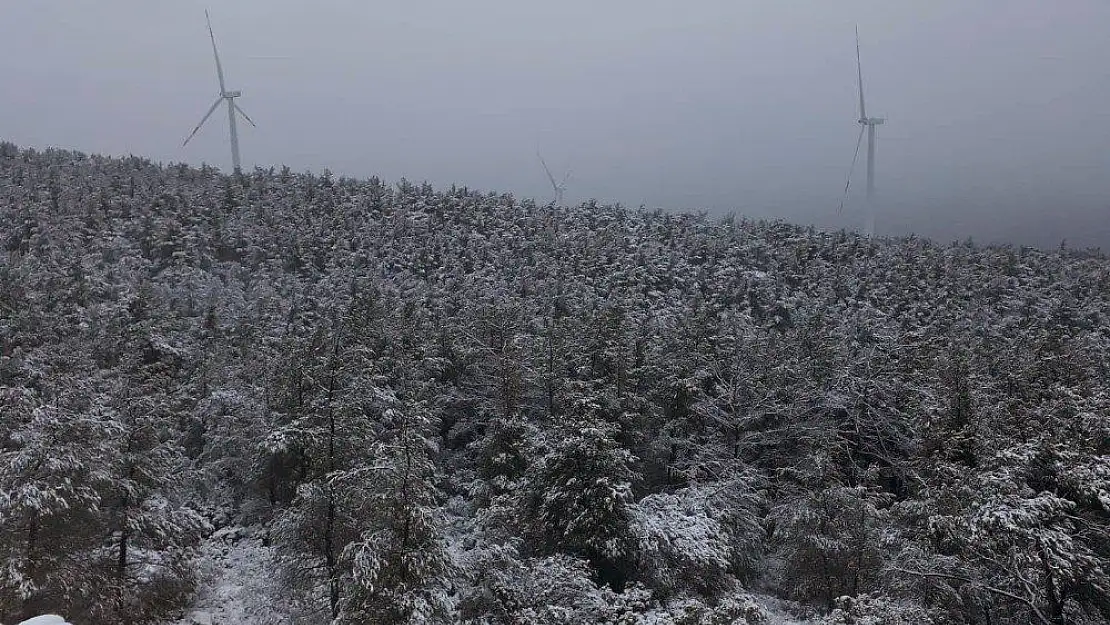 Bodrum'a yıllar sonra kar yağdı