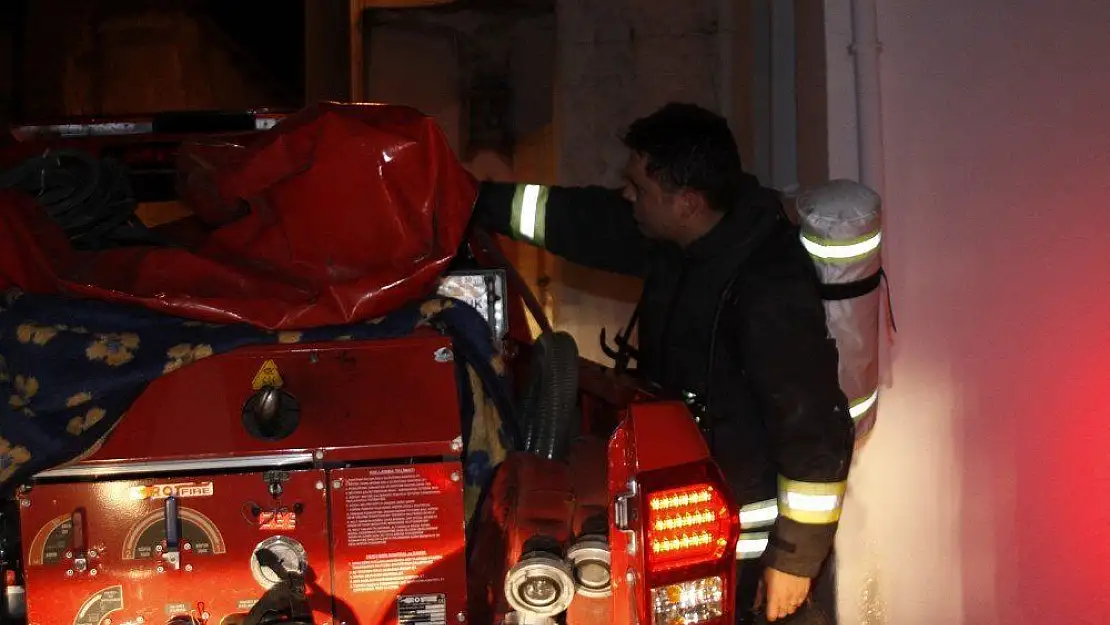 Menteşe'de daire yangını büyümeden söndürüldü