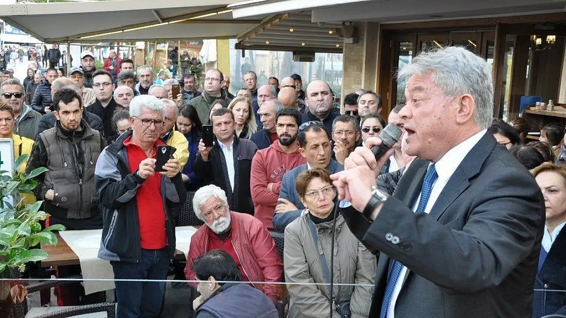 Aday gösterilmeyen Marmaris Belediye Başkanı Acar partisinden istifa etti