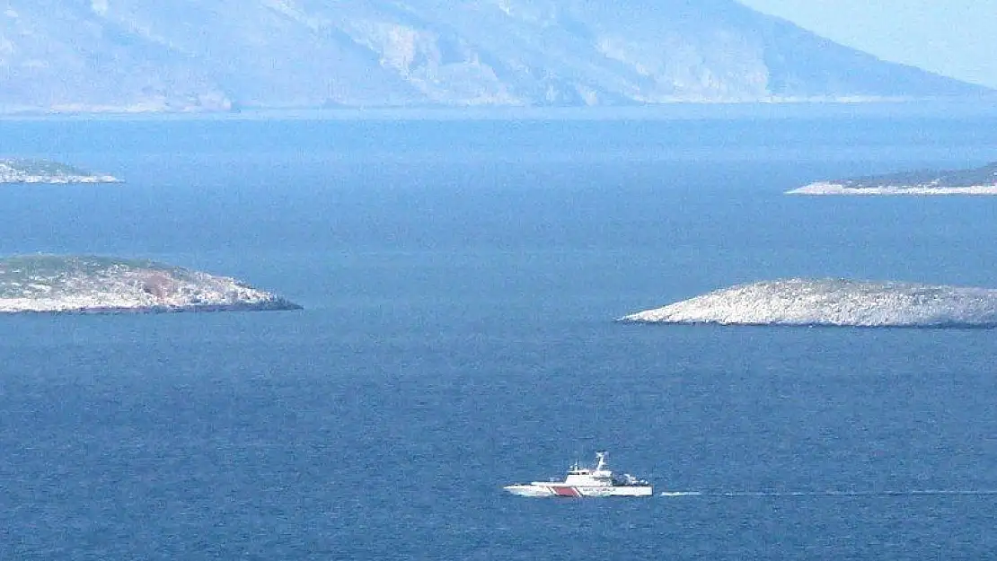 Kardak Kayalıkları Türk askerlerine emanet