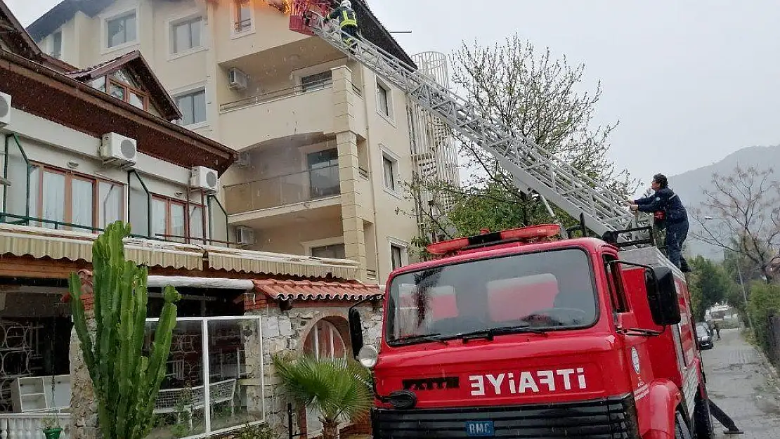 Marmaris'te korkutan yangın