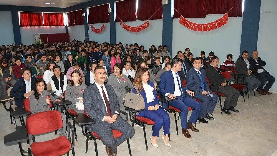 Ortaca'da öğrencilere hukuk ve adalet konferansı