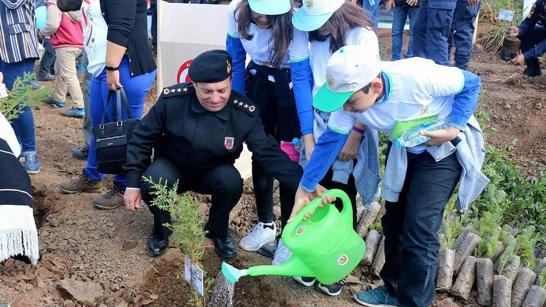 180'inci yıla 180 bin fidan