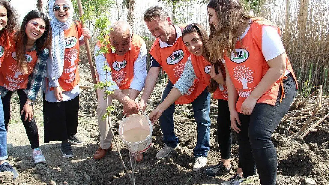 Ortaca'da fidanlar toprakla buluştu