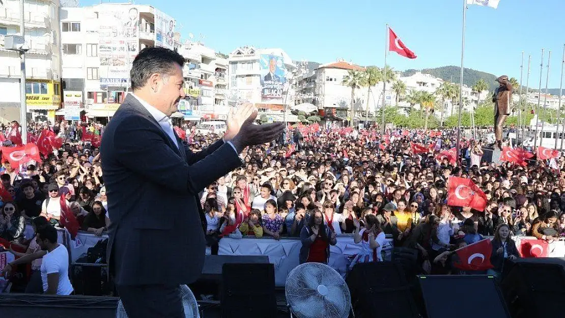 Mehmet Kocadon, seçim çalışmalarını Marmaris'te sürdürdü