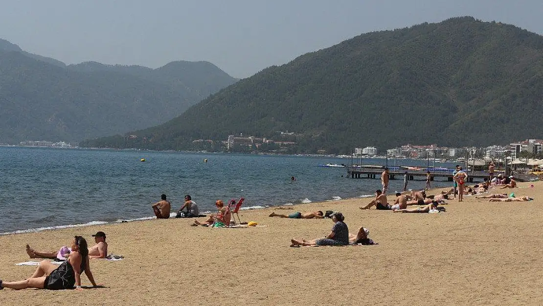 Marmaris'te plajlar hareketlendi