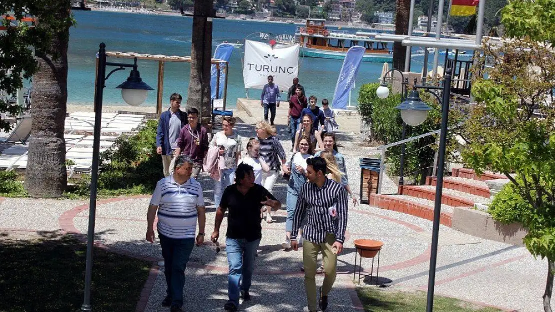 Tataristanlı özel yetenekli çocuklar Marmaris'te