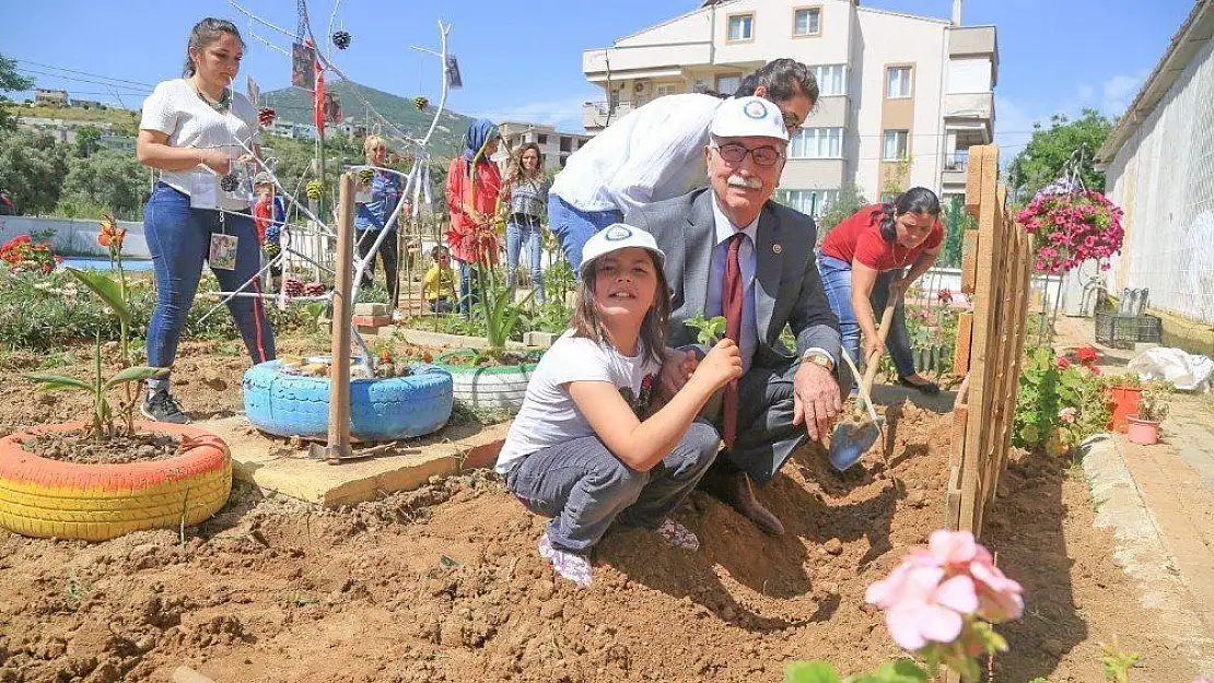 Başkan Atıcı, özel bireylerle fidan dikti