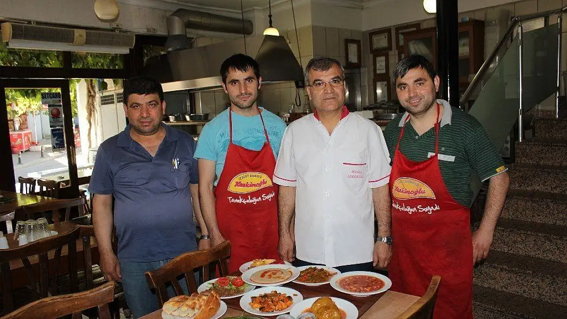 Köyden gelip seçtikleri meslekle gençlere umut oldular