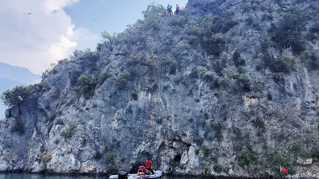 JAK timinden Ölüdeniz'de gerçeği aratmayan kurtarma tatbikatı