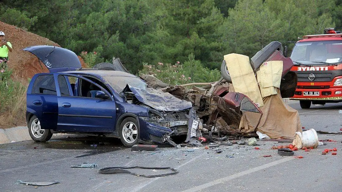 Fethiye'de feci kaza: 2 ölü, 6 yaralı