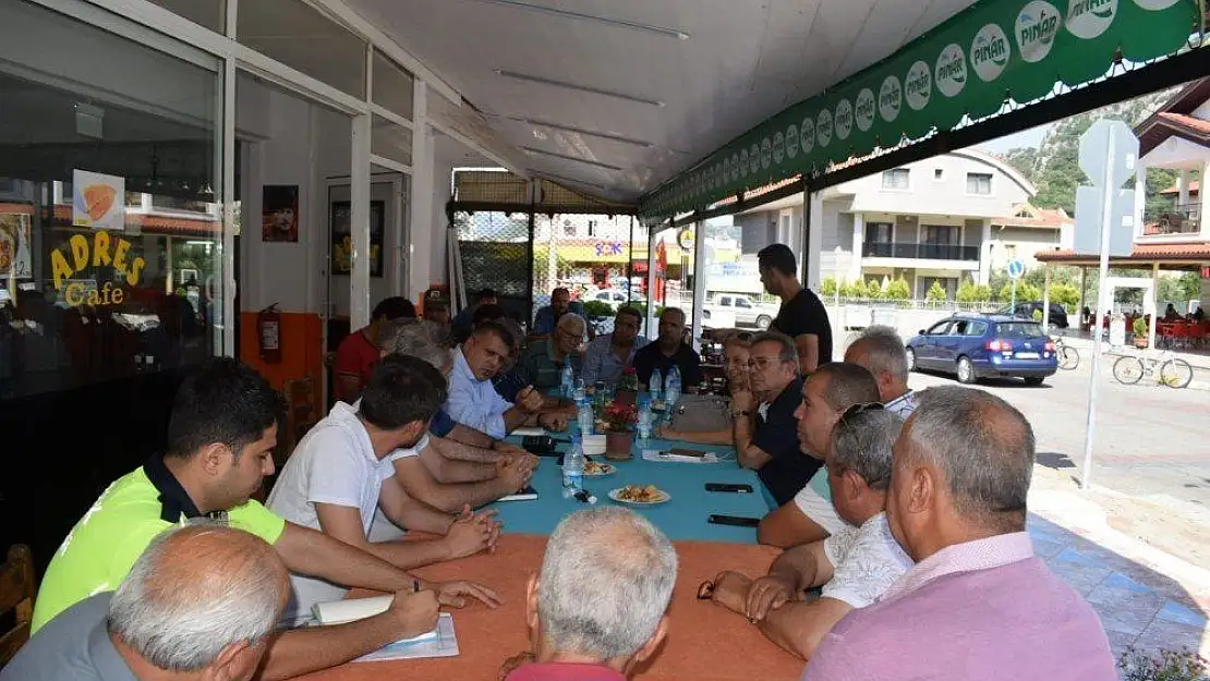 Marmaris'te polis halk buluşması devam ediyor