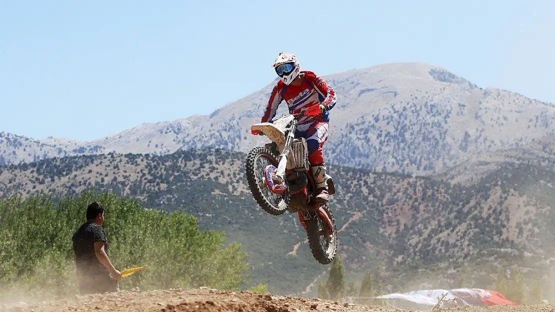 Seydikemer'de şehit Yasin Ağır anısına Süper Enduro Yarışı yapıldı
