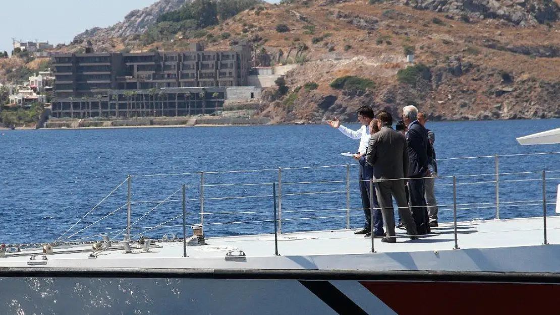 Bakan Kurum, Bodrum yarımadasında kaçak yapılaşmayı denetledi