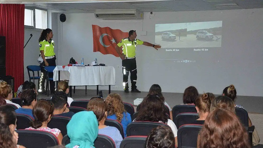 Ortaca'da öğretmenlere trafik eğitimi verildi