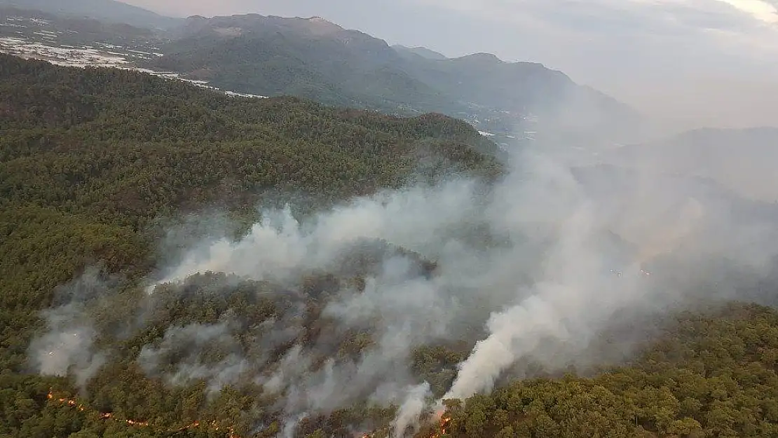 Ortaca'daki yangın için bölgeden helikopter desteği geldi