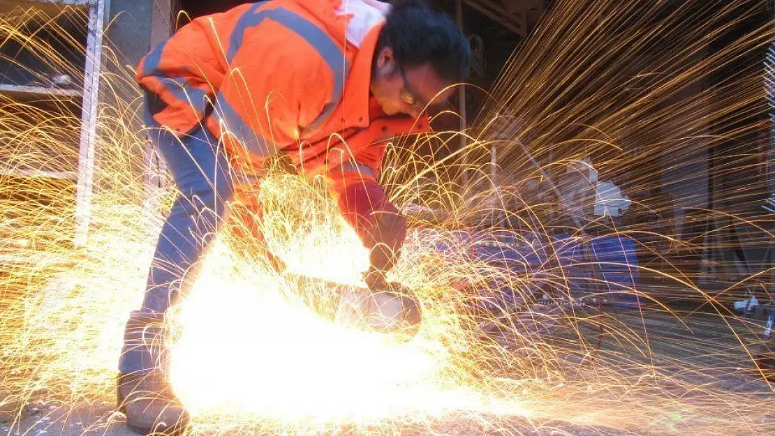 Ünlü sanatçı dünyaca ünlü sergiye hazırlanırken 8 parmağından oluyordu