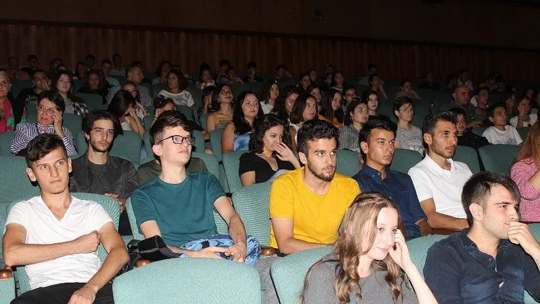 Edebiyat Fakültesi öğrencilerine Oryantasyon Eğitimi