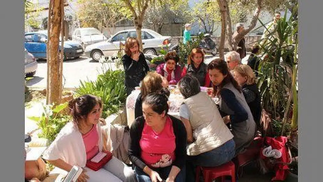   CUMHURİYET KADINLARININ KEŞKEK GÜNÜNE YOĞUN İLGİ