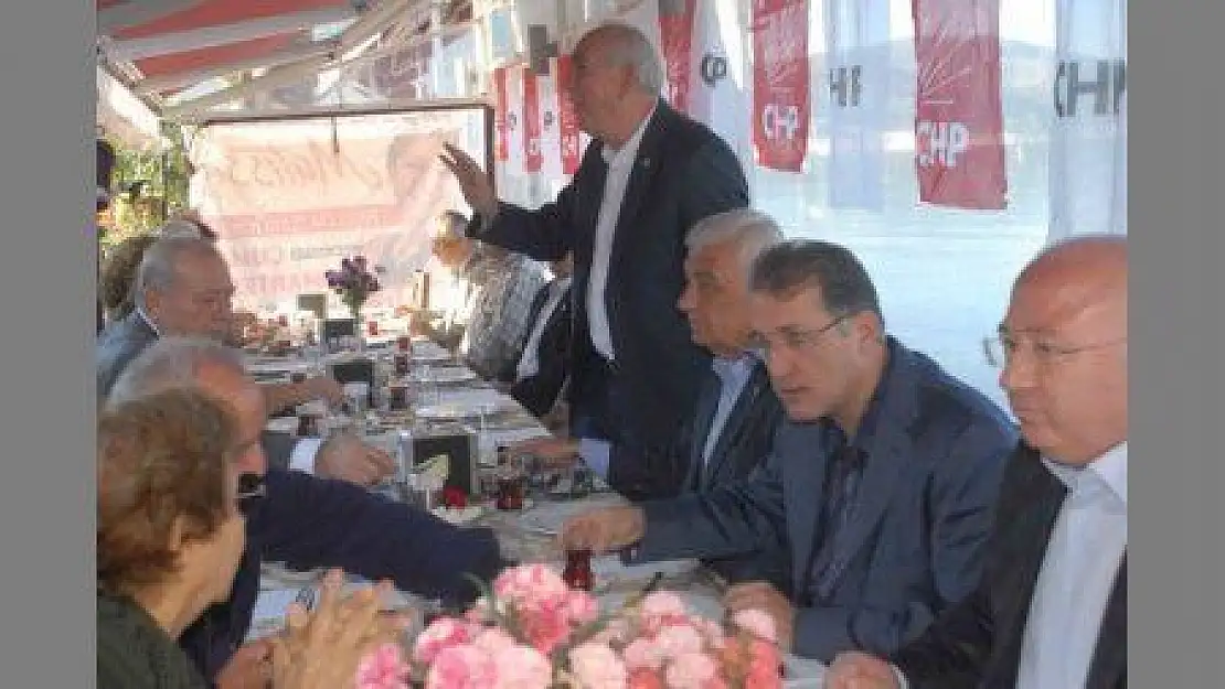 CHP'DEN BİRLİK VE BERABERLİK KAHVALTISI...