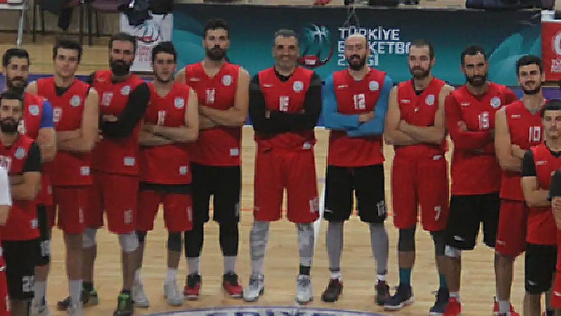 BELEDİYE BASKET LİDERİ GÖZÜNE KESTİRDİ