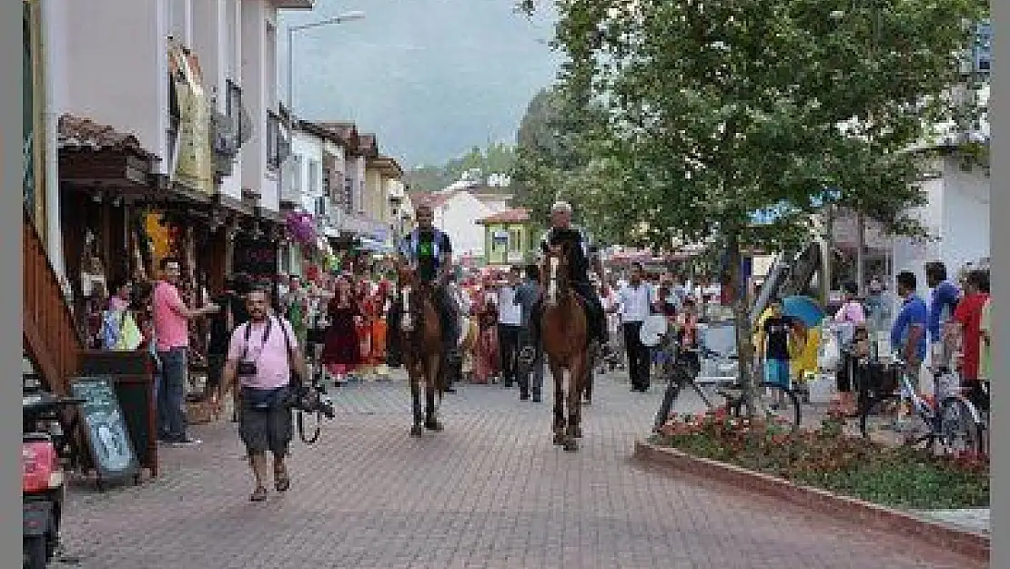 GÖCEK GÜRSU PIRNAZ YAYLA YÜRÜYÜŞÜ BAŞLADI