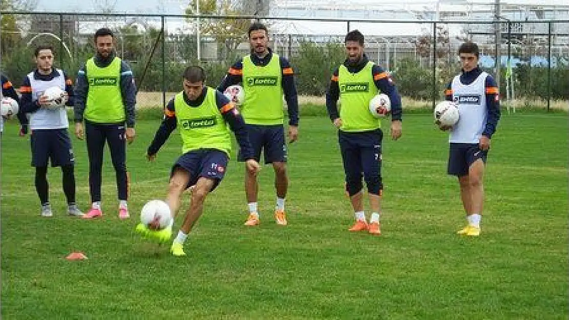 FETHİYESPOR'DA  5 EKSİK