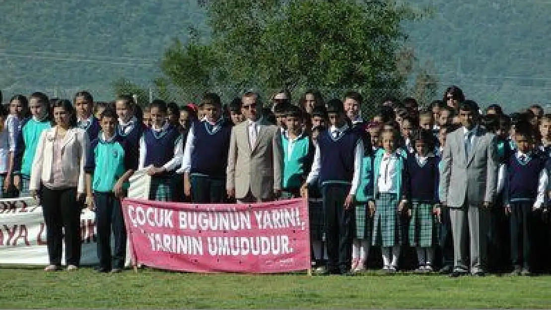 KARAÇULHA'DA 23 NİSAN COŞKUSU