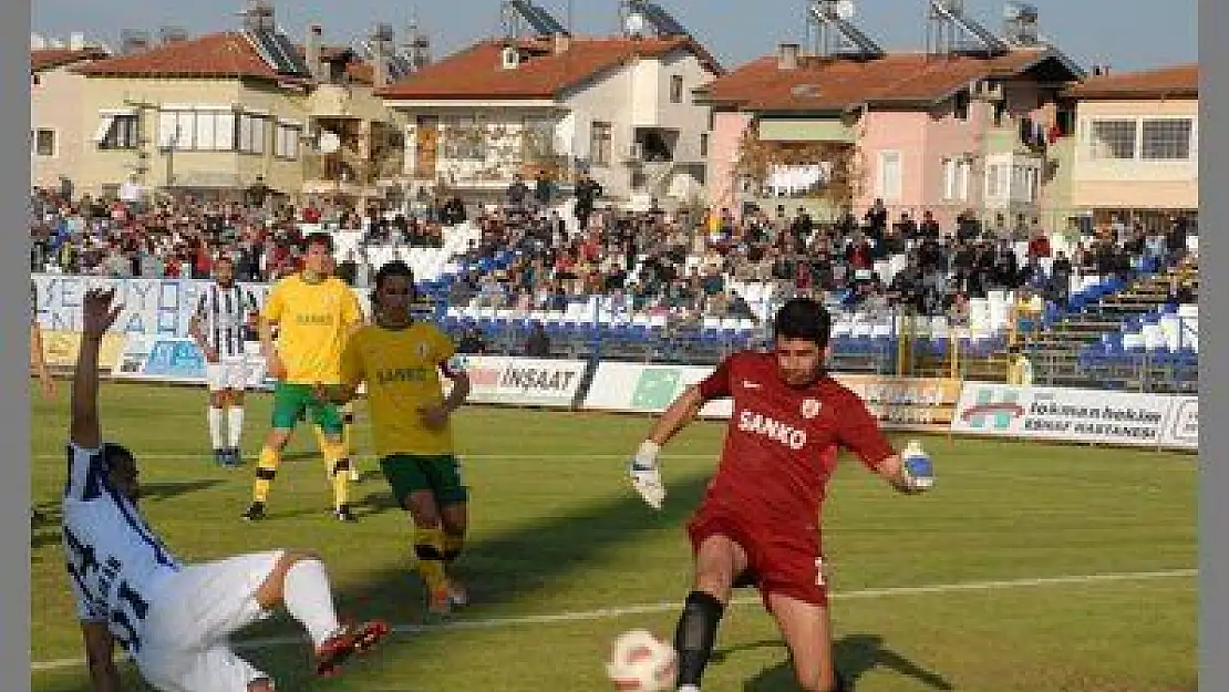 FETHİYESPOR ZOR KAZANDI