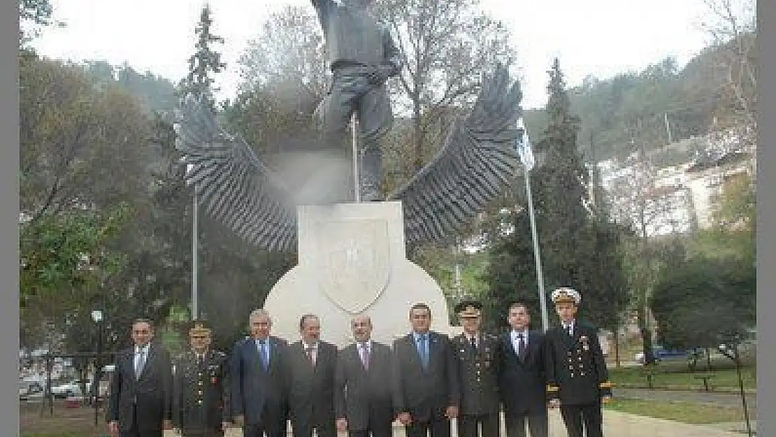 ŞEHİT FETHİ BEY TÖRENLE ANILDI