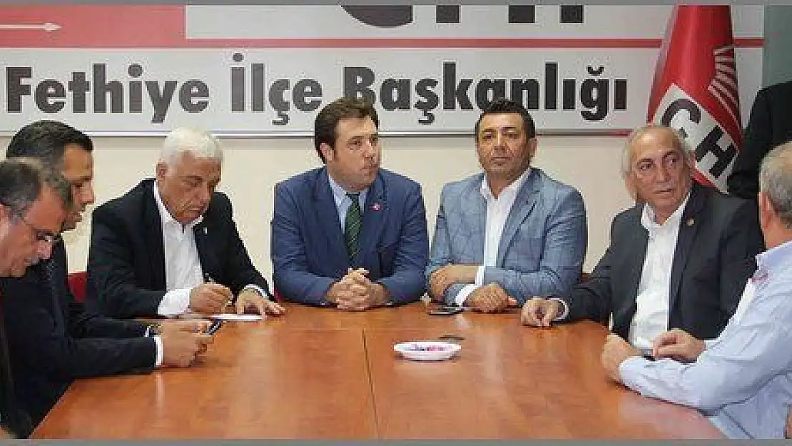 CHP'NİN BAYRAMLAŞMASINA YOĞUN İLGİ