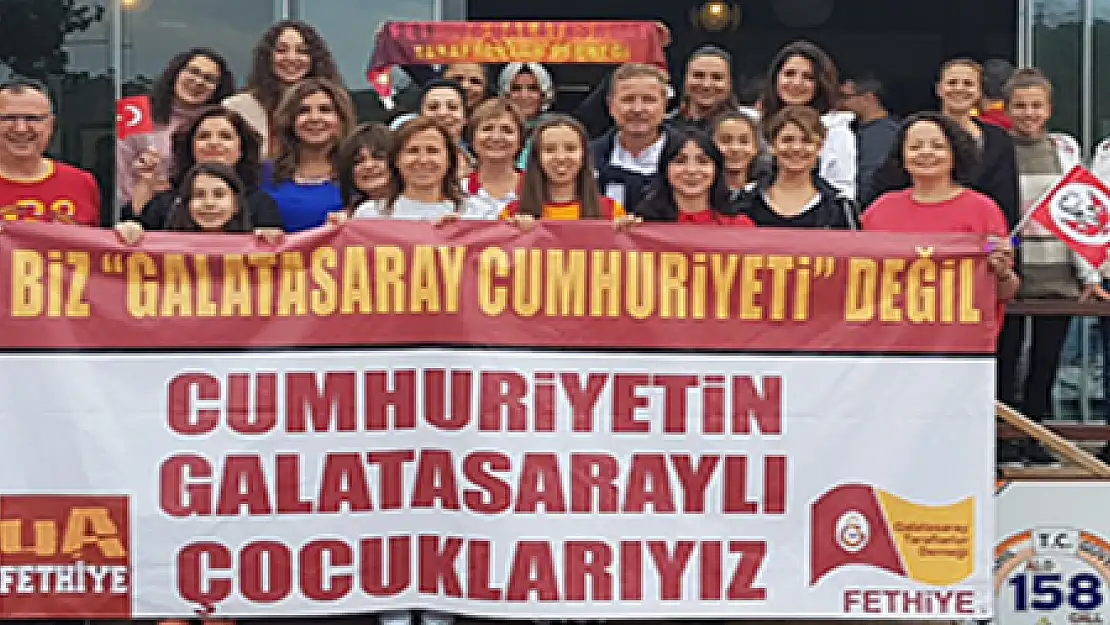 GALATSARAYLILARIN CUMHURİYET KAHVALTISINA CÜNEYT TANMAN DA KATILDI