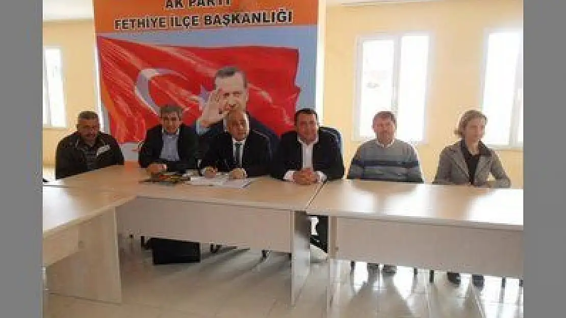 AK PARTİLİ KOMİSYON ÜYELERİ İSTİFA ETTİ