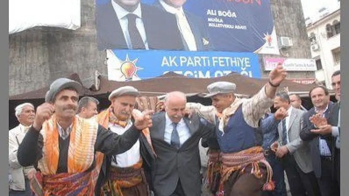 AK PARTİ SEÇİM OTAĞI RENKLİ GÖRÜNTÜLERLE AÇILDI