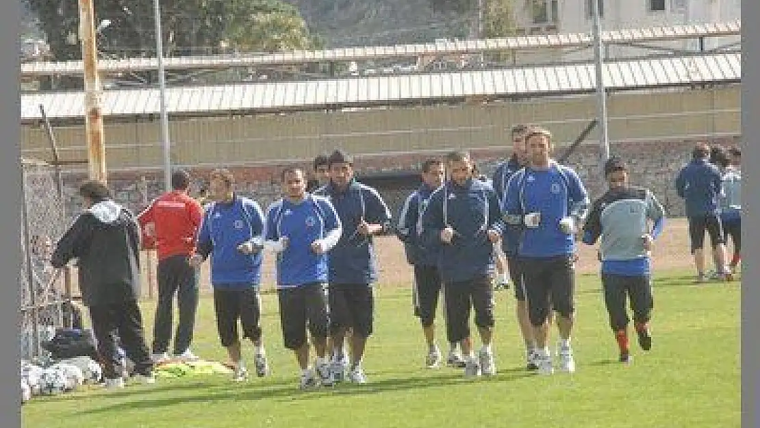 FETHİYESPOR'DA MORALLER YÜKSEK