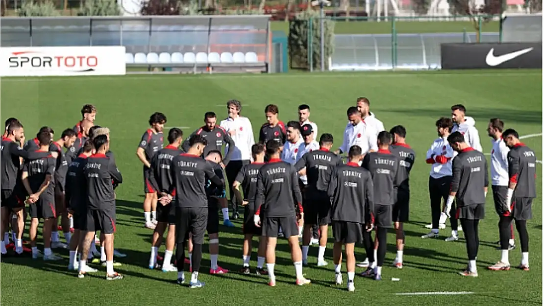 A Milli Futbol Takımı, Karadağ maçı hazırlıklarını tamamladı