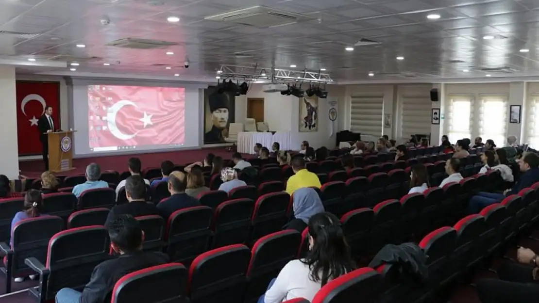 'Aday Öğretmenlik Uyum Eğitimi' semineri