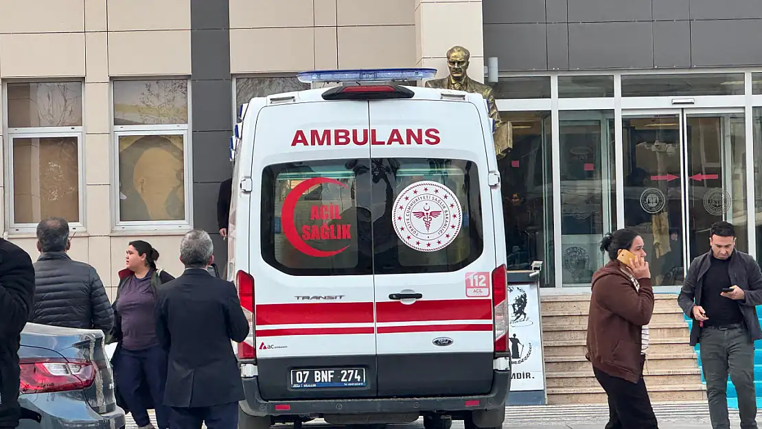 Adliyeye sevk edilen eniştesine destek için geldi, hayatını kaybetti